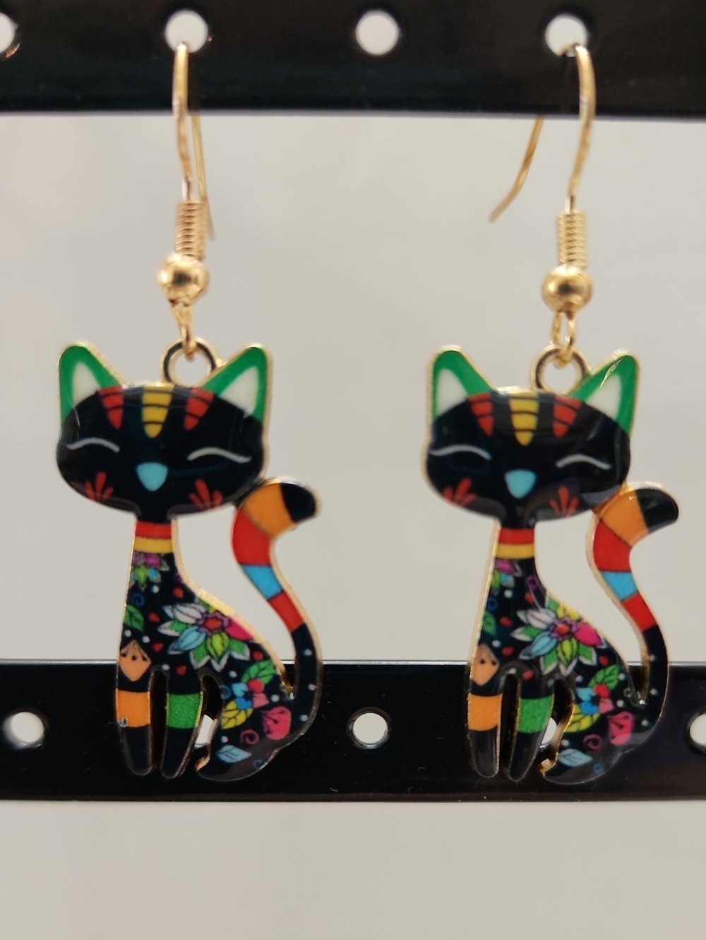 1 Pair Cute Colorful Cartoon Cat Animal Pendant Earrings, Suitable For Party,